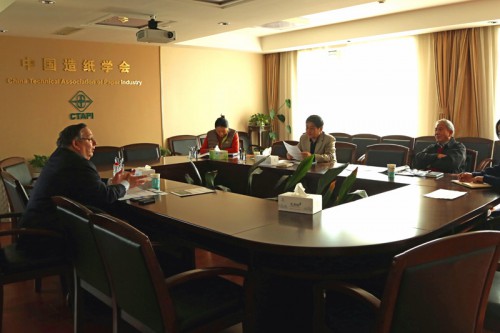 美國廢品TIKTOK国际版色板APP下载工業協會到訪中國造紙學會